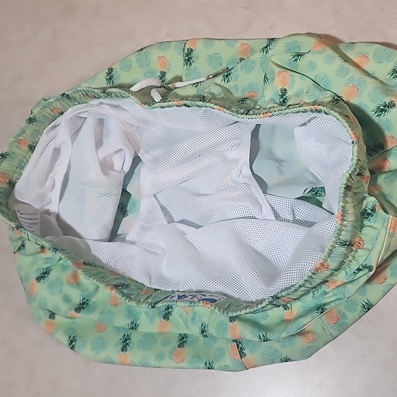 Bermies Swim Trunks Size Medium mens - Picture 5 of 7